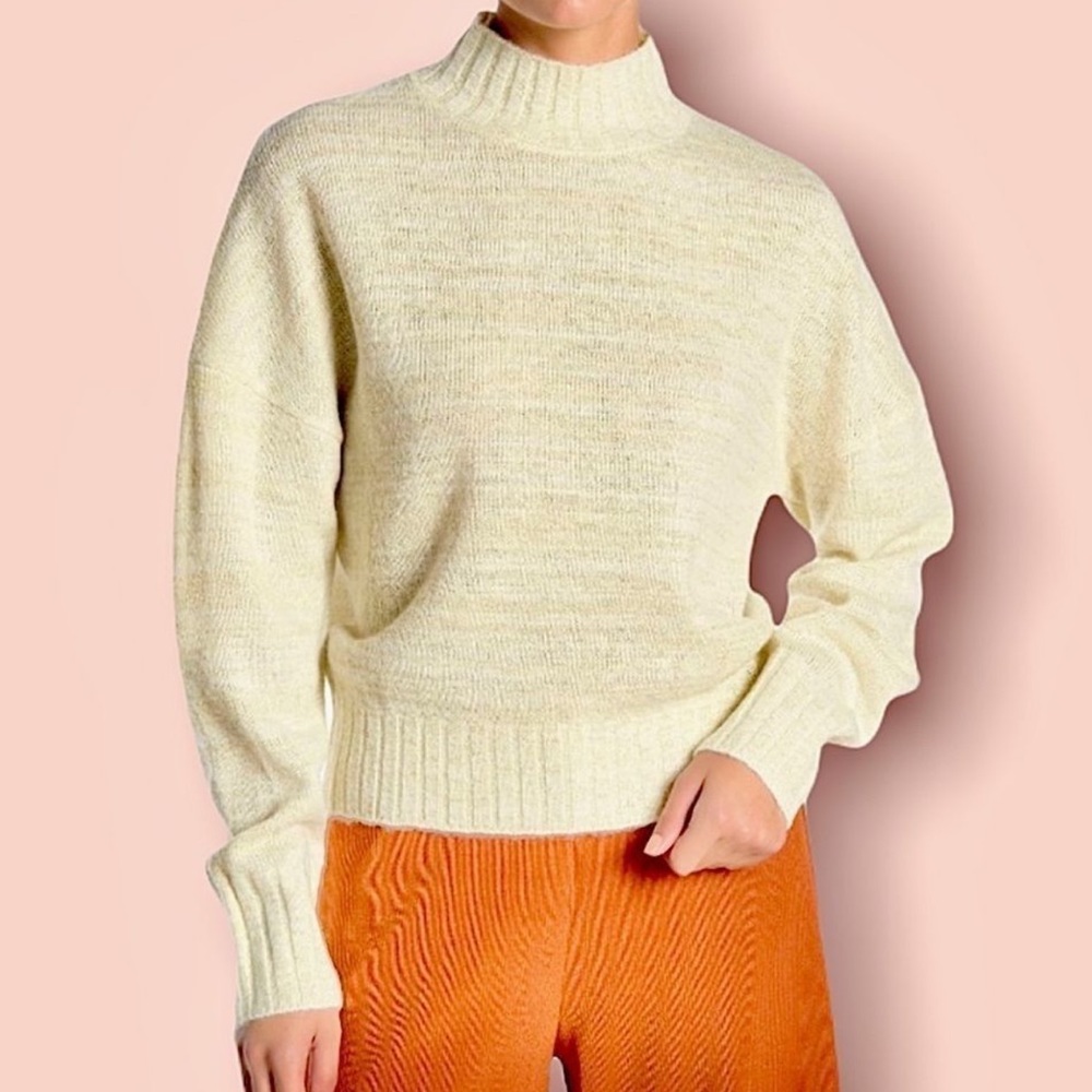 NSR Napean Sea Rd Mock Neck Wool Blend
Sweater Cream & Gold Size S NWT